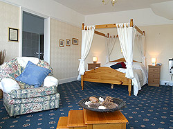 room1-250.jpg