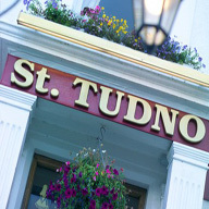 St Tundo entrance