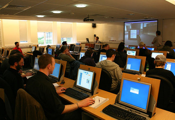 Students in IT suite